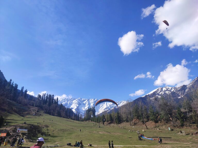 Manali tourist places with paragliding in Himalayas